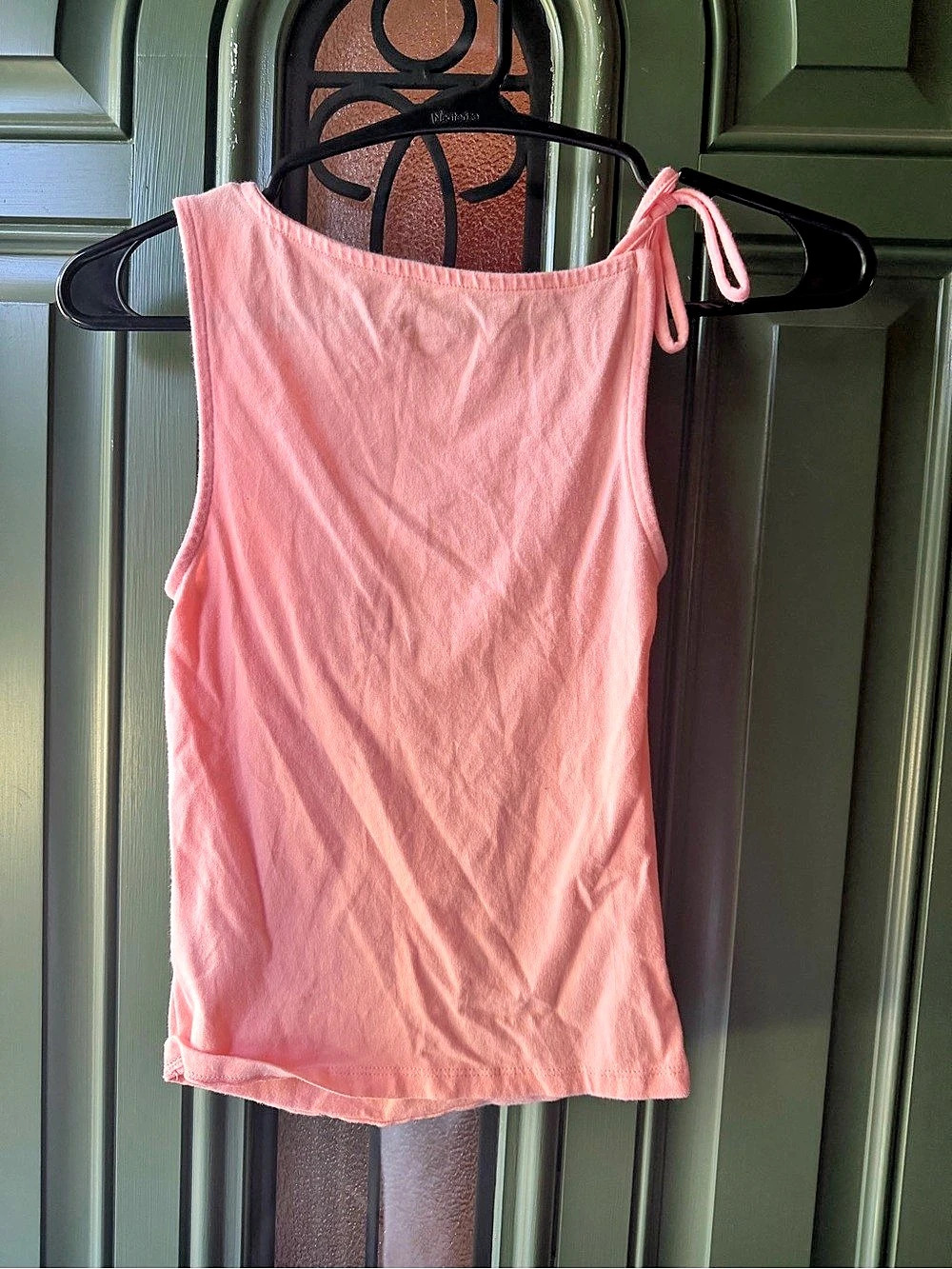 No Boundaries Pink Tie-Shoulder Tank Size Medium Like New